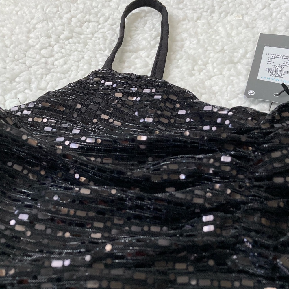 Black and shiny crop top Size XS Primark/ Top corto en color negro brillante
